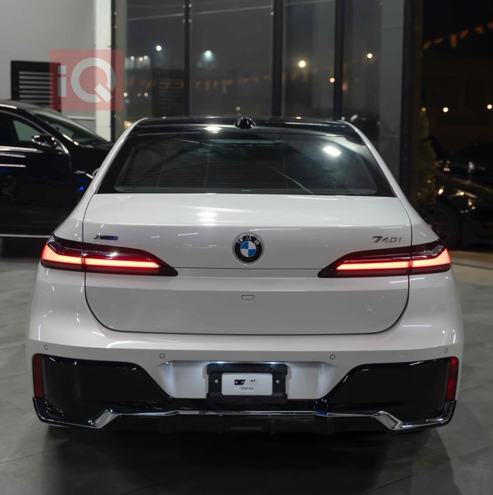 بي ام دبليو الفئة 7